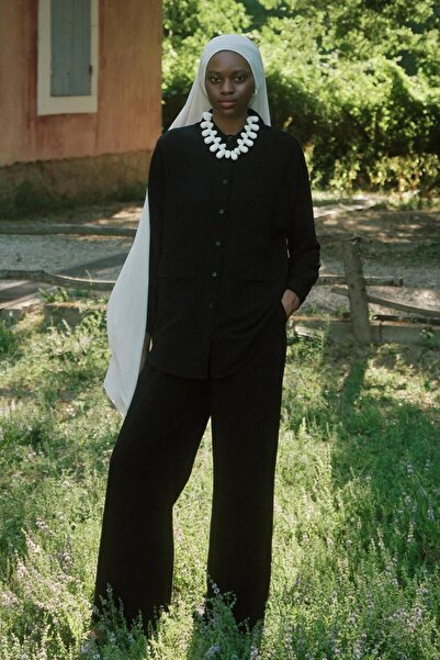 Qef Dark Cream Crepe Shawl - Daily Use