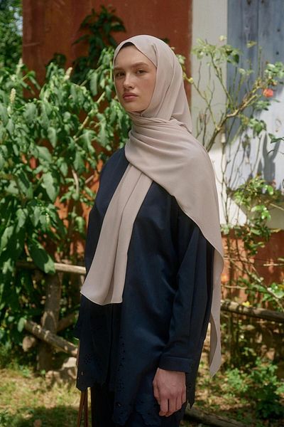 Qef Beige Crepe Shawl - Daily Use