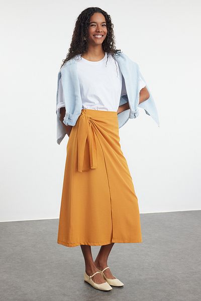 Trendyol Modest Fahéjas vászon megjelenésű szőtt szoknya - duplasoros és nyakkendő részletes TCTSS24EE00002