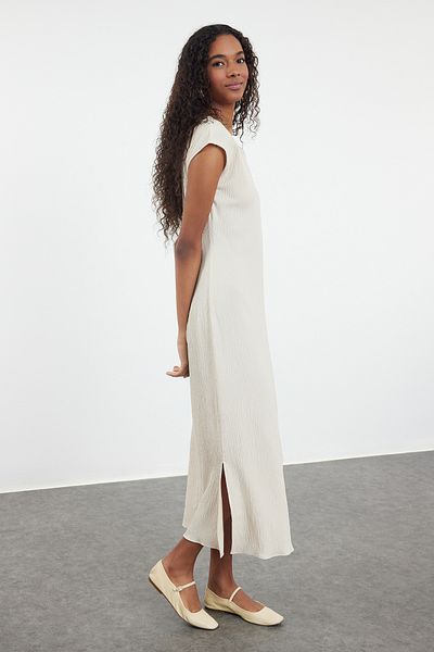 Trendyol Modest Φόρεμα ανοιχτό μπεζ υφαντό εσώρουχο/φόδρα - Περιτύλιγμα TCTSS24EB00272