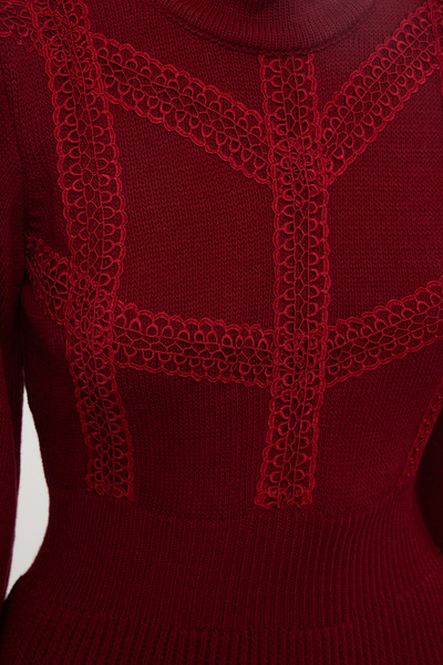 Trendyol Collection Vínové mini úpletové šaty s krajkou TWOAW22EL0011