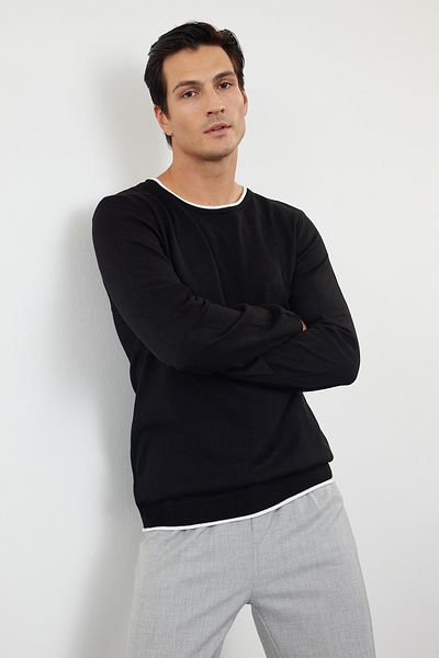 Trendyol Collection Μαύρο πουλόβερ με κολάρο με αντίθεση με λεπτή εφαρμογή TMNAW21KZ2499