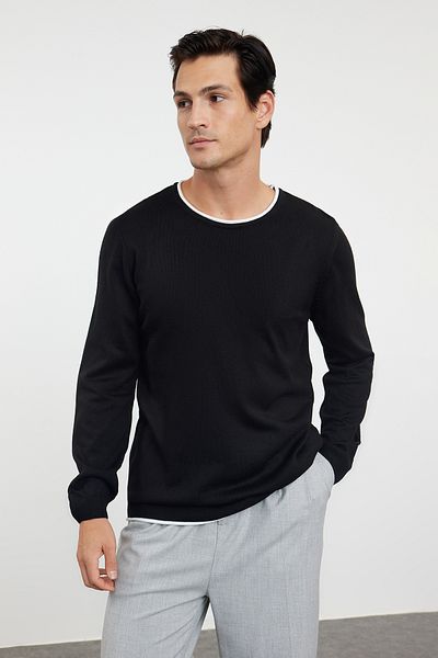 Trendyol Collection Μαύρο πουλόβερ με κολάρο με αντίθεση με λεπτή εφαρμογή TMNAW21KZ2499