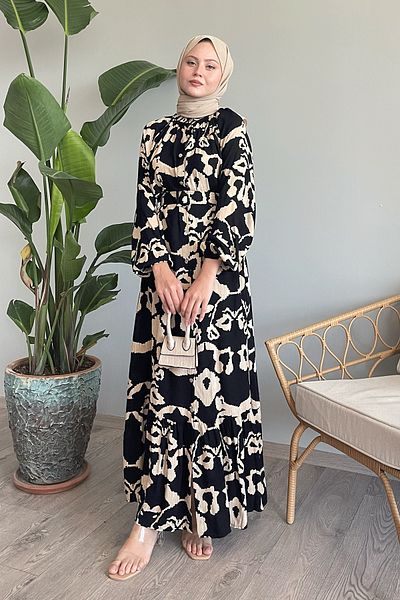 InStyle فستان منقوش بالزهور باللون البيج