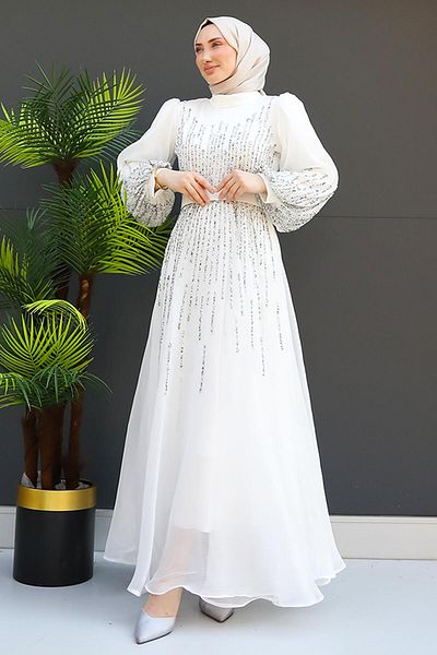 GİZ AGİYİM White Jewelled Evening Dress - Front and Sleeve Detail