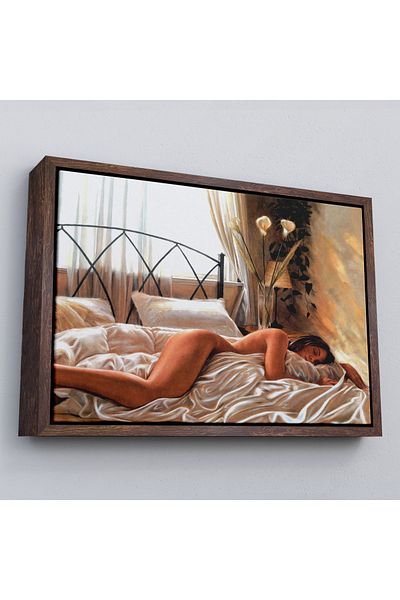 Harita Sepeti Femeie frumoasa pe pat cu rama Pictura decorativa de perete-6617