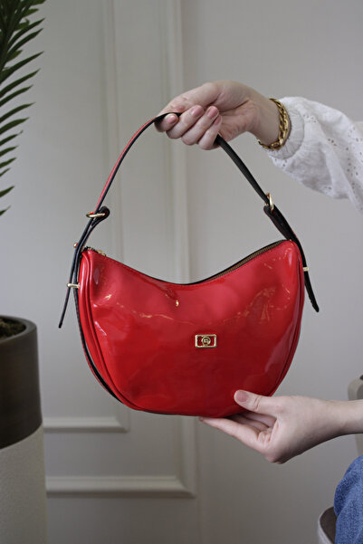 Molie Geantă de umăr pentru femei din piele lacuită - cu curea dublă