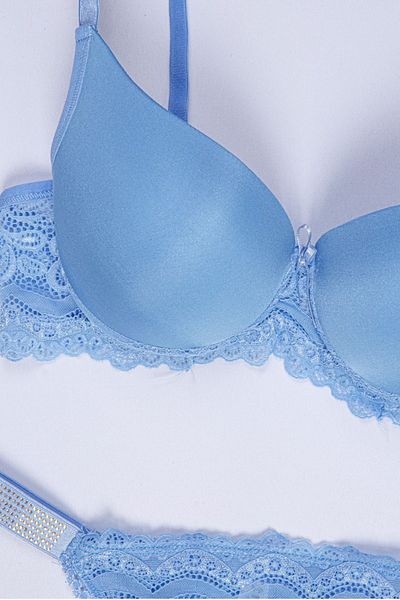 Tılsım Lingerie Set de sutien semi-umplut cu bretele subțiri de piatră
