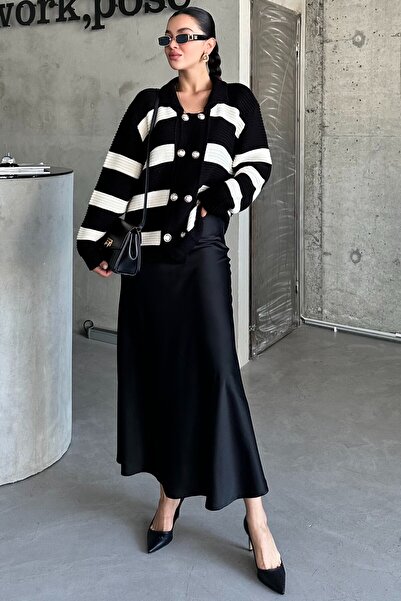 MODAGEN Ασπρόμαυρη Πλεκτή Ζακέτα - Πουκάμισο γιακά και λεπτομέρεια με κουμπιά