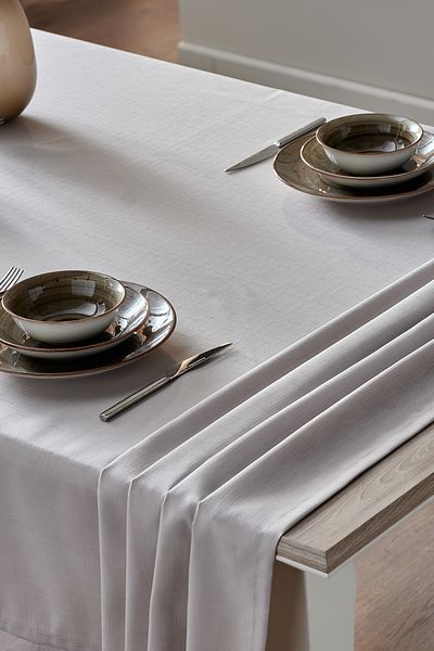 Doqu Home Față de masă de calitate 140x240cm - Bej