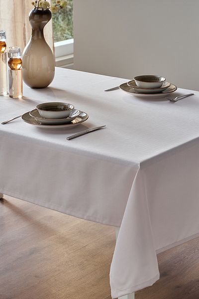 Doqu Home Fata de Masa Grad 140x240cm - Crem