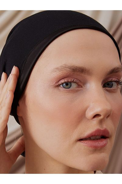 Femple Modest Black Satin Lined Bonnet - Underscarf