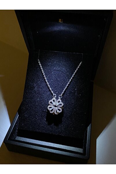 DMR Accessoire Işıklı kutuda çelik yonca kolye