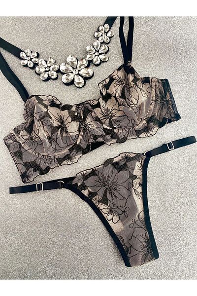 Noche De Luz Deep Love Floral Lace Bra Lingerie Set