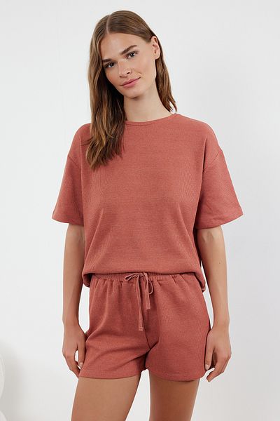 Trendyol Collection Gestricktes Pyjama-Set aus Fliesen-Waffelstoff mit Shorts THMSS22PT0524