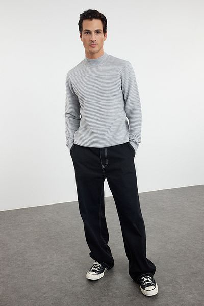 Trendyol Collection Grauer Slim Slim-Fit-Strickpullover mit halbem Rollkragen TMNAW20LS0012