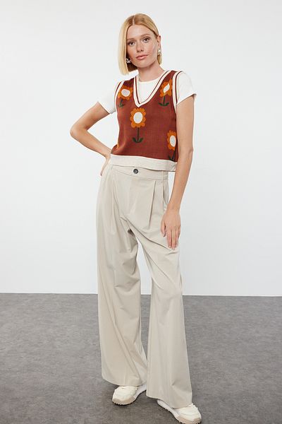 Trendyol Collection Dlaždicový pletený svetr s květinovým vzorem s výstřihem do V - TWOAW22BZ0024