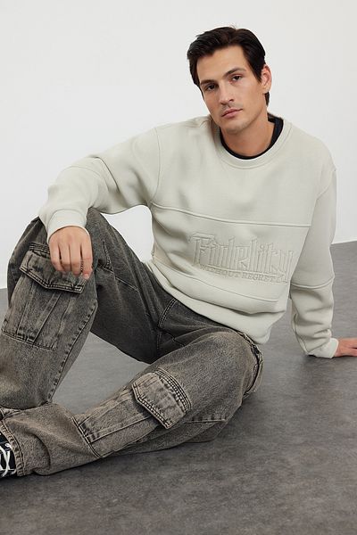 Trendyol Collection Φούτερ με φλις κεντημένο oversize - TMNAW25SW00086