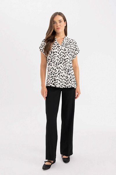 DeFacto Regular Fit Crew Neck Short Sleeve Shirt I6173az23sm