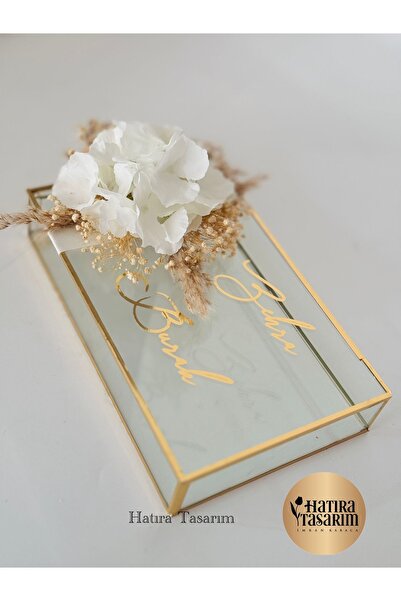 Hatıra Tasarım İmran karaca ORTANCA İSİMLİ ÇİÇEKLİ BOŞ GOLD CAM ÇİKOLATA KUTU...