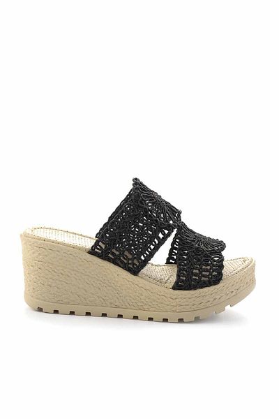 Bambi Women's Black Slippers K04671681416