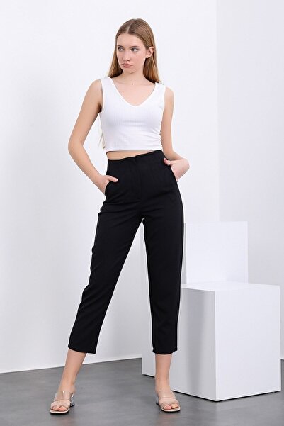 KaSheHa Siyah Yüksek Bel Pensli Çelik Kumaş Arka Detaylı Havuç Pantolon