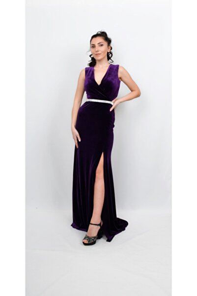 ALİS DRESS Kadın Mor Beli Taş İşlemeli Sırt Detaylı Yırtmaçlı Kadife Uygun Abiye