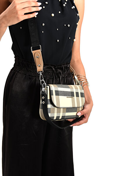 Just Polo الموسم الجديد - حقيبة باغيت سوداء منقوشة (24 × 13 سم)