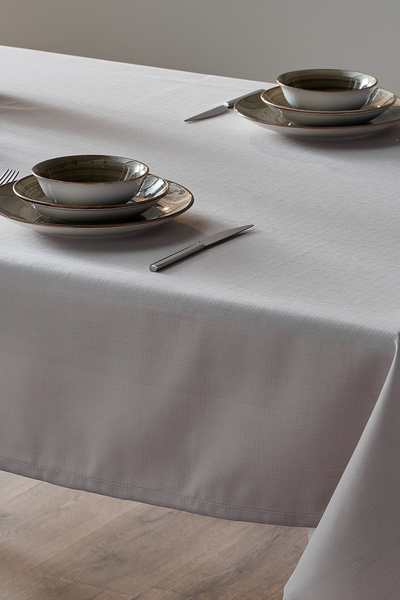 Doqu Home Grade Tablecloth 140x240cm - Beige