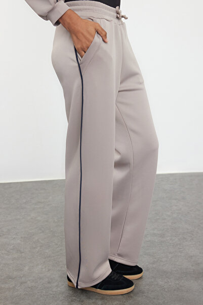 Trendyol Modest Βιζόν Scuba Quality Comfort Πλεκτό Σετ Παντελόνι Πλεκτό Κάτω-Επάνω TCTAW24US00084