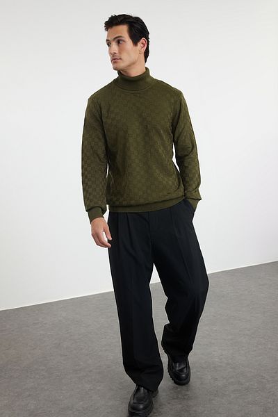 Trendyol Collection Khakifarbener Slim-Rollkragenpullover – kariert/kariert TMNAW20VK0004