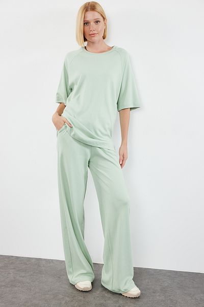 Trendyol Collection Menta kényelmes szabású - széles szárú blúz és nadrág szett TWOAW25AU00080