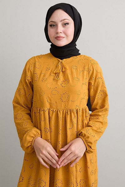 InStyle Sárga hímzős ruha - mintás és bojt