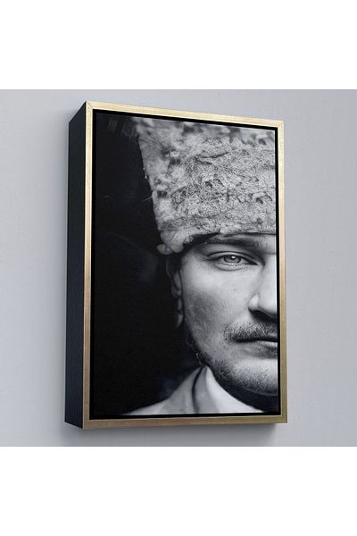 Harita Sepeti Рамкиран портрет на Ататюрк, правоъгълна декоративна картина върху платно с изображение на Мустафа Кемал Ататюрк - 140