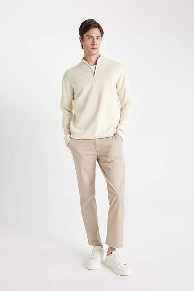 DeFacto Basic-Strickpullover mit Stehkragen und Reißverschluss – Standard Fit A5184ax23wn