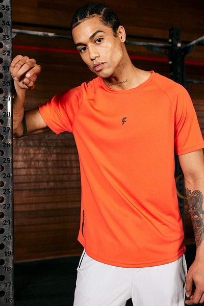 DeFacto Fit Slim Fit Crew Neck Printed Sports Heavy Fabric T-shirt V2887az23sp