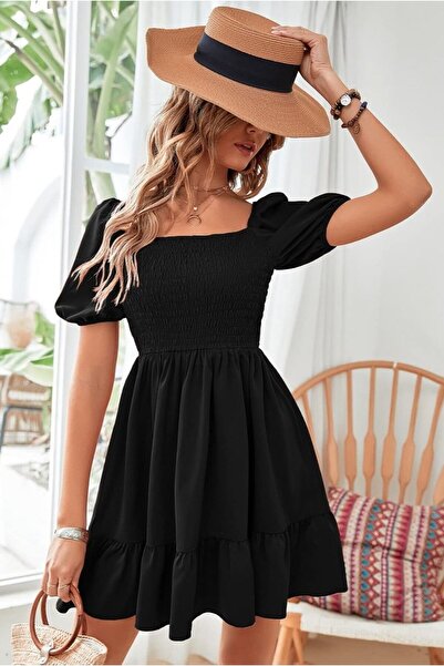 KaSheHa Siyah Eteği Fırfırlı Tiril Kumaş Üstü Gipeli Carmen Yaka Elbise 95 Cm