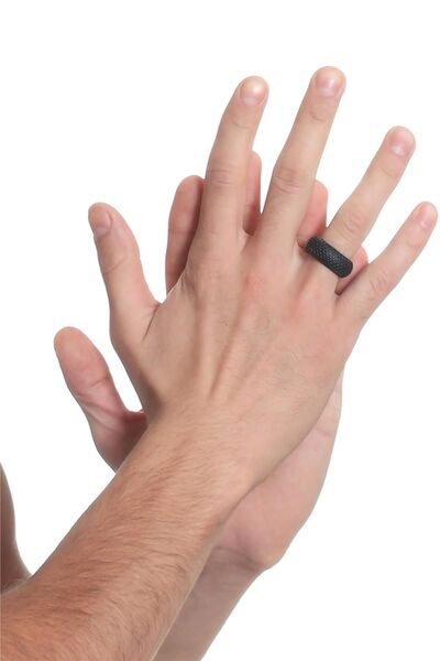 LABALABA Erkek Siyah Oksit Kaplama Ayarlanabilir Kabartma Dokulu Lastik Yüzük