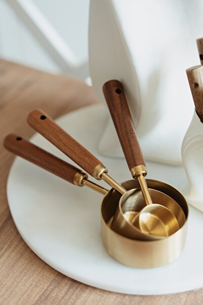 Dekorzdükkan مجموعة من 3 ملاعق قياس من الفولاذ الذهبي بمقبض خشبي