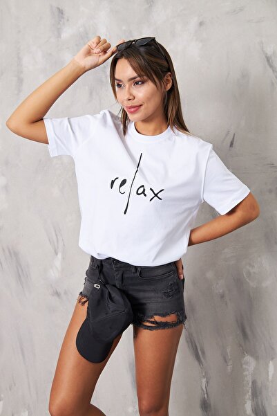 GIA - ART Tricou alb de damă cu text Relax