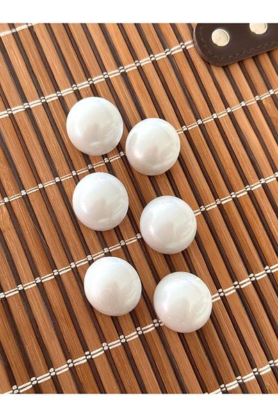 ODDA TASARIM ATÖLYESİ Bright white 6-piece button set - Pearlescent, half-ball shin (40 size - plastic)