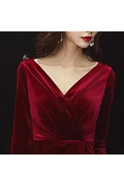 elissaa V YAKA KİSA KOLLU YİRTMAÇLL BÖLÜNMÜŞ SIRTI AÇİK KADİFE ABİYE ELBİSE