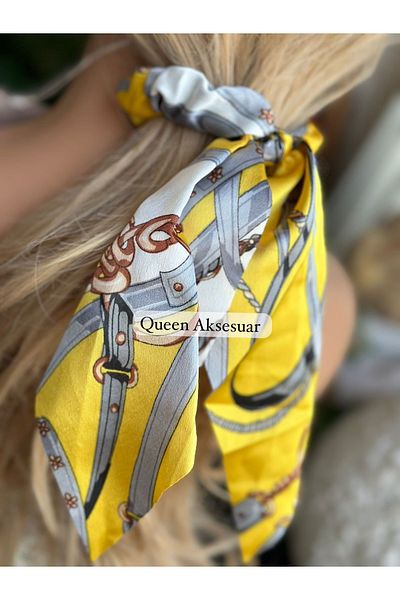 Queen Nelly Yellow Satin Trend Fashion - Scarf with Elastic Chain Belt and Motif Pattern