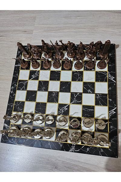 GİTTİGİTTİ Ckr-107 No 8 Chess Tk Table 43*43 Cm