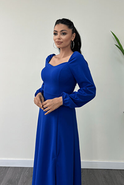 giyimmasalı Krep Kumaş Kalp Yaka Midi Elbise - SAKS MAVİ