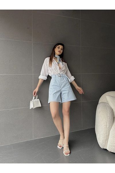 Fav Style Pantaloni scurți Mom pentru femei cu talie înaltă și detaliu ochi de pasăre - Buzunare duble