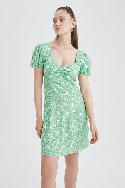 DeFacto Minikleid mit Blumenmuster und herzförmigem Kragen – kurze Ärmel, Maroken Tyc13gb4vn 168790710816920