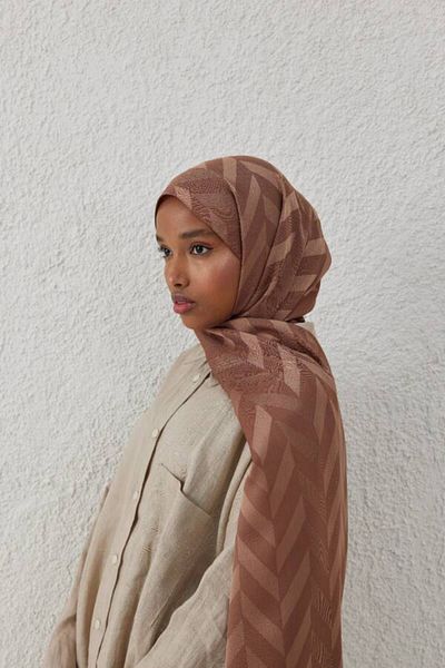 VALOR Jacquard Patterned Mocha Herringbone Shawl