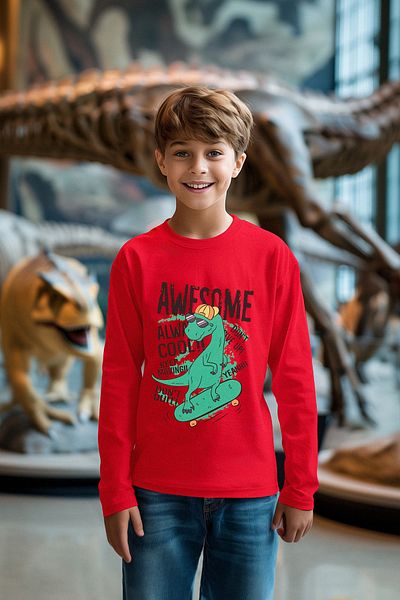 TRENDYOLKIDS Rotes Baumwoll-T-Shirt mit Dinosaurier-Muster für Jungen – Rundhalsausschnitt TKDAW25TS00009