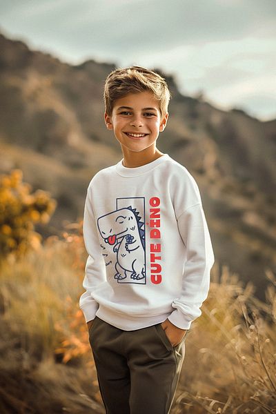 TRENDYOLKIDS Boy's Dinosaur Patterned Seasonal Knitted Sweatshirt - Ecru Tkdaw25sw00005